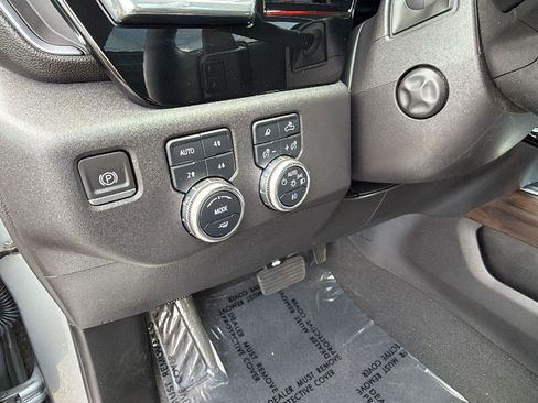 Used 2023 GMC Sierra 1500 SLT w/ SLT Premium Plus Package AWD/4WD image 23