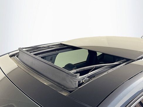 Used 2024 Ford Edge ST-Line image 14