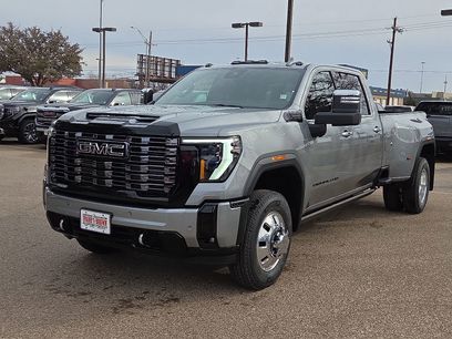 New 2026 GMC Sierra 3500 Denali Ultimate w/ LPO, Black Badging Package