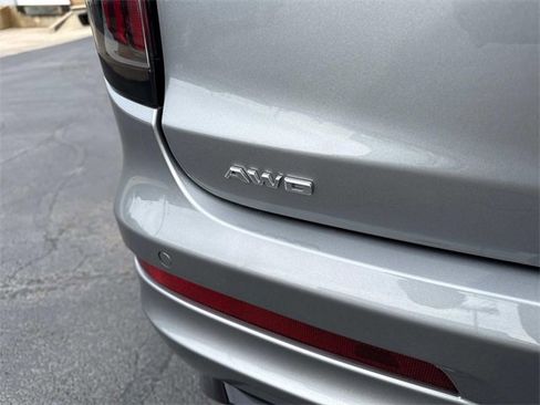 Used 2024 Cadillac XT6 Sport w/ Platinum Package image 4