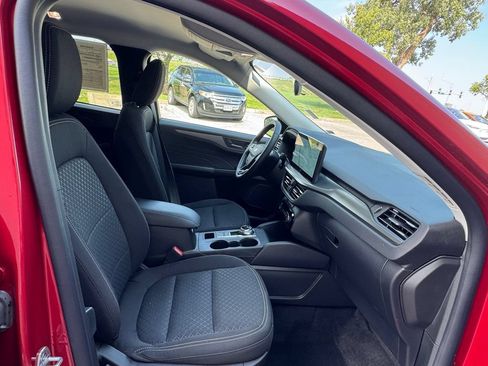 Used 2025 Ford Escape Active w/ Tech Pack #1 AWD/4WD image 24