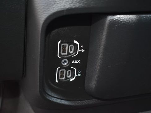 Used 2020 RAM 1500 Big Horn AWD/4WD image 31