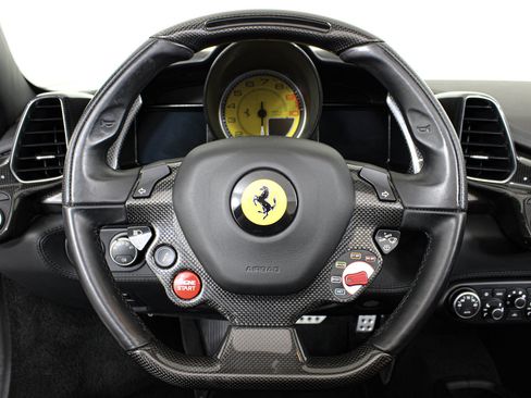Certified 2013 Ferrari 458 Spider RWD image 52