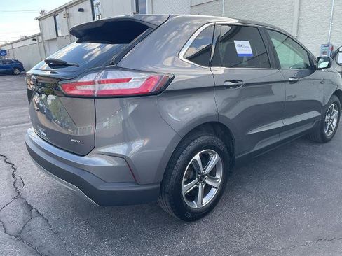 Certified 2024 Ford Edge SEL w/ Convenience Package AWD/4WD image 5