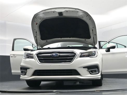 Used 2018 Subaru Legacy 3.6R Limited image 33
