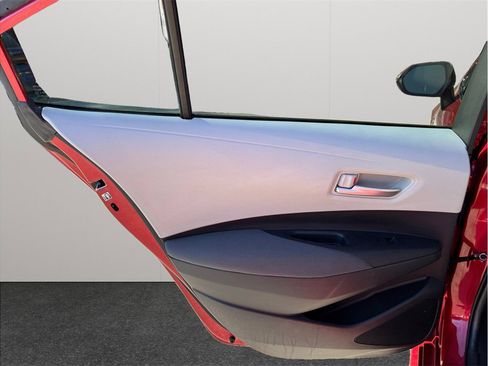 Used 2020 Toyota Corolla LE FWD image 30