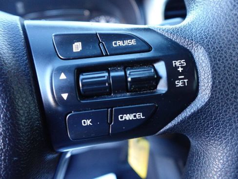 Used 2016 Kia Sorento L image 21