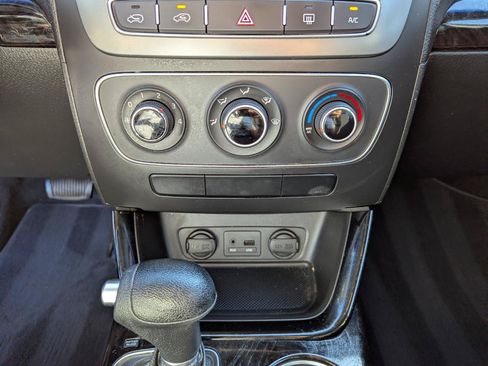 Used 2015 Kia Sorento LX FWD image 23