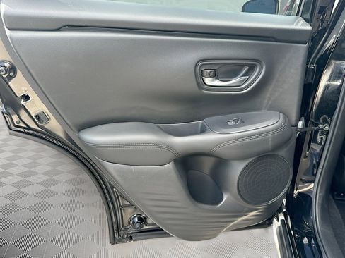 Used 2023 Honda HR-V LX image 20