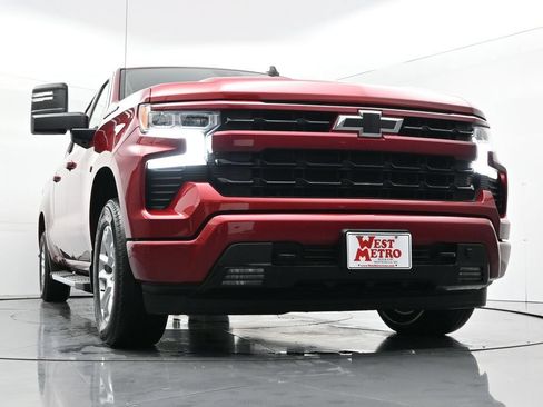 Used 2023 Chevrolet Silverado 1500 RST w/ Convenience Package II AWD/4WD image 31