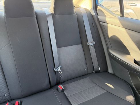 Used 2025 Nissan Sentra SV image 35