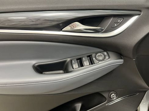 Used 2023 Buick Enclave Essence w/ Experience Buick Package AWD/4WD image 21
