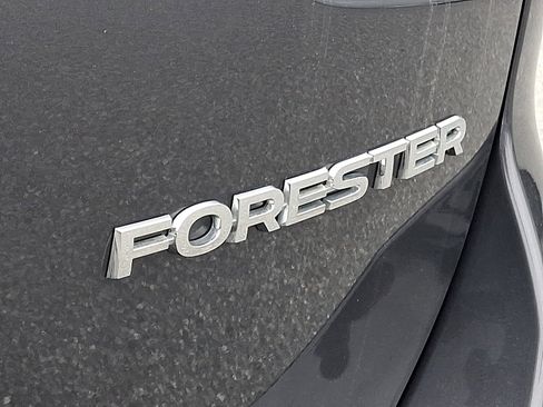 Used 2022 Subaru Forester AWD/4WD image 29