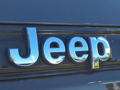 Certified 2024 Jeep Grand Cherokee Limited 4xe AWD/4WD image 35