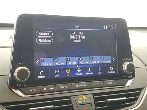 Used 2024 Nissan Altima 2.5 SR FWD image 27
