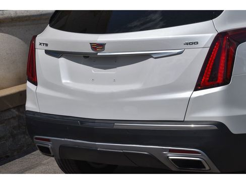Used 2025 Cadillac XT5 Premium Luxury FWD image 29