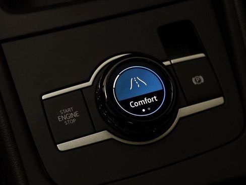 New 2026 Volkswagen Tiguan SE image 10