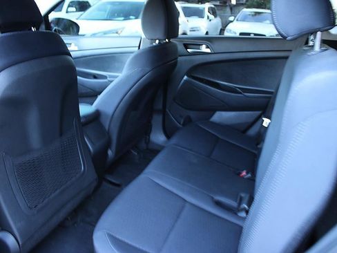 Used 2021 Hyundai Tucson SE FWD image 14