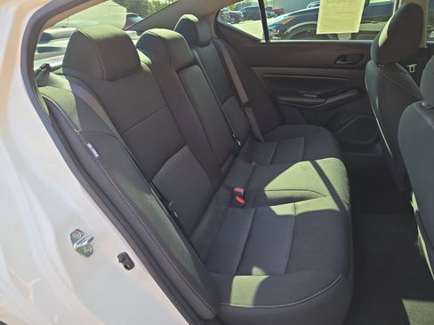 Used 2023 Nissan Altima 2.5 SV w/ SV Premium Package image 29