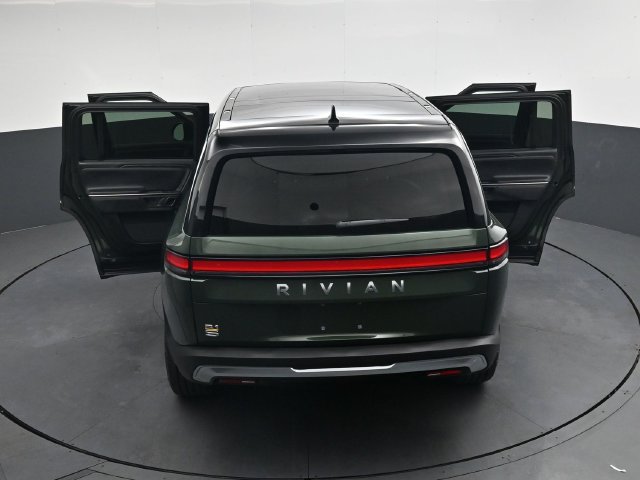 Used 2024 Rivian R1S Adventure Quad AWD/4WD image 31