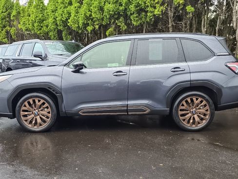Used 2025 Subaru Forester Sport AWD/4WD image 6