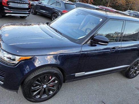 Used 2017 Land Rover Range Rover HSE image 5