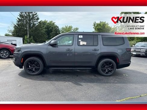 Used 2024 Jeep Wagoneer Series II AWD/4WD image 9