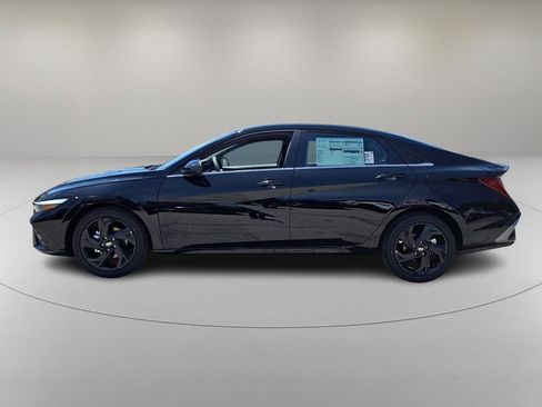 New 2026 Hyundai Elantra SEL Sport Premium FWD image 4