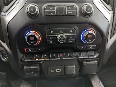 Used 2020 Chevrolet Silverado 1500 LT Trail Boss image 38