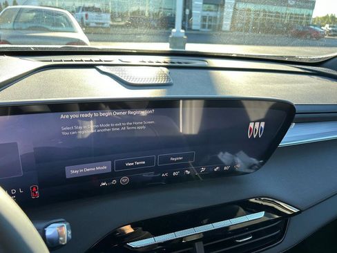 New 2026 Buick Enclave Preferred w/ LPO, Floor Liner Package image 9