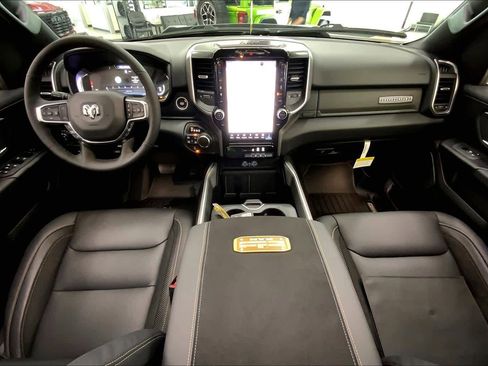 New 2026 RAM 1500 Big Horn AWD/4WD image 13