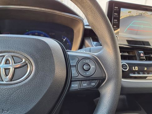 Used 2022 Toyota Corolla LE image 24