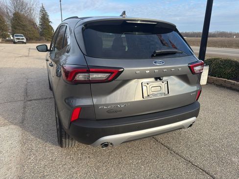 Used 2025 Ford Escape Platinum image 7
