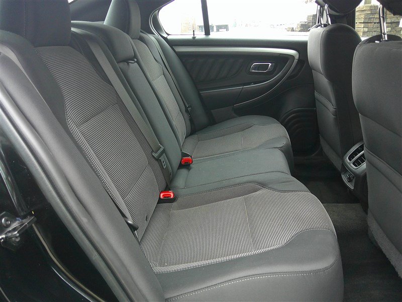 Used 2018 Ford Taurus SEL FWD image 19