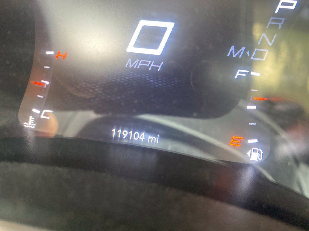Used 2018 Dodge Charger SXT w/ Blacktop Package RWD image 5