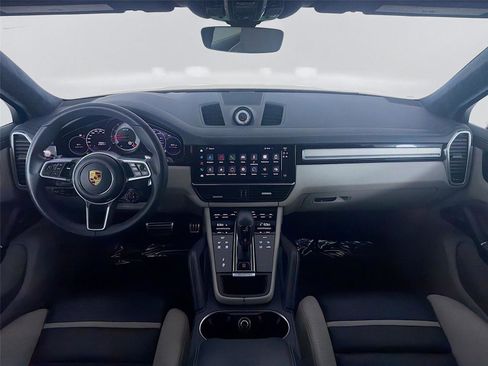 Used 2023 Porsche Cayenne GTS AWD/4WD image 16