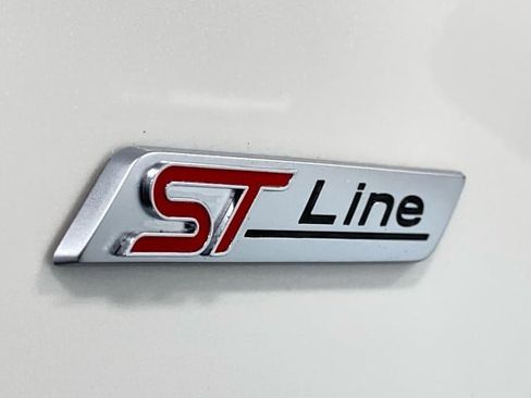 New 2025 Ford Escape ST-Line w/ Tech Pack #1 image 14