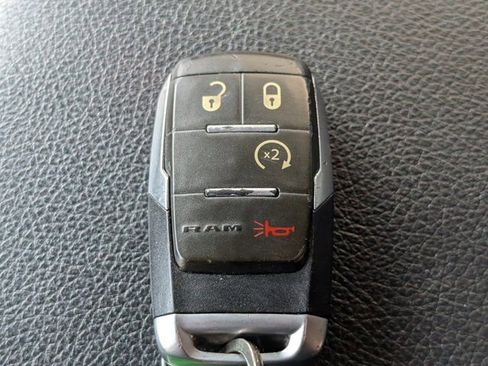 Used 2022 RAM 3500 Big Horn AWD/4WD image 27