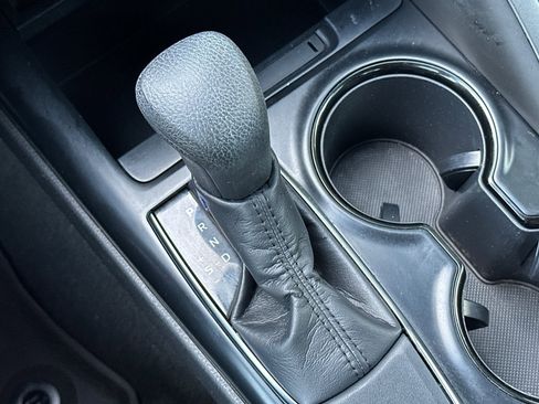 Certified 2020 Toyota Camry LE image 25