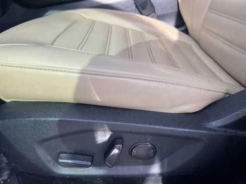 Used 2020 Ford Edge SEL w/ Convenience Package AWD/4WD image 20
