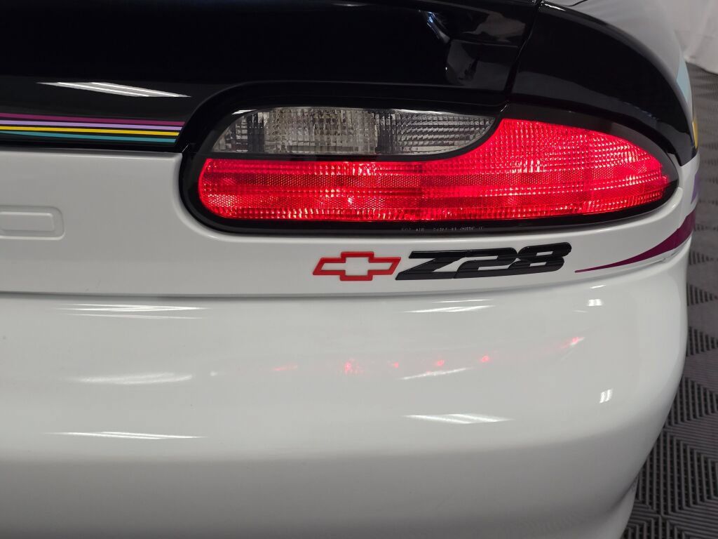 Used 1993 Chevrolet Camaro Z28 RWD image 34