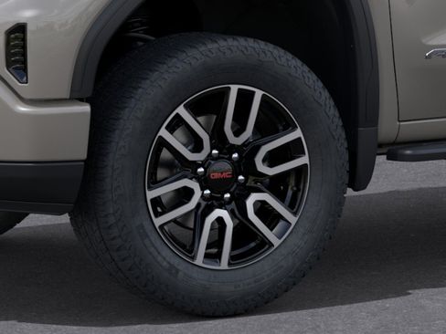 Used 2026 GMC Sierra 1500 AT4 w/ AT4 Premium Package AWD/4WD image 9