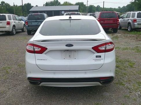 Used 2016 Ford Fusion Titanium FWD image 4