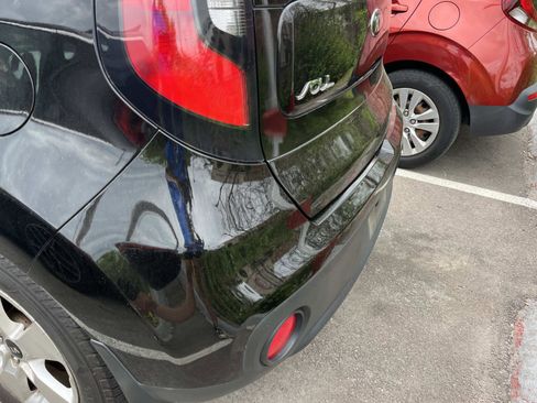 Used 2017 Kia Soul FWD image 7