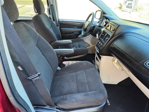 Used 2014 Dodge Grand Caravan SE w/ Quick Order Package 29E SE FWD image 31