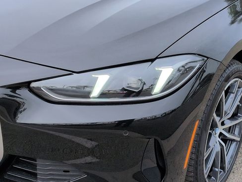 Used 2025 BMW 430i Convertible w/ Convenience Package image 6