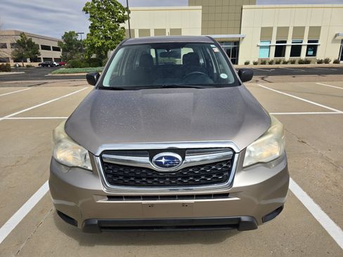 Used 2014 Subaru Forester 2.5i AWD/4WD image 9