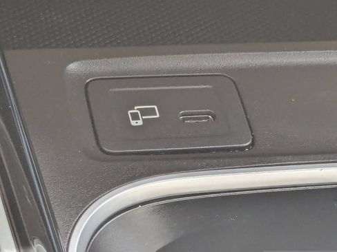 Certified 2023 Mercedes-Benz GLA 250 4MATIC image 34