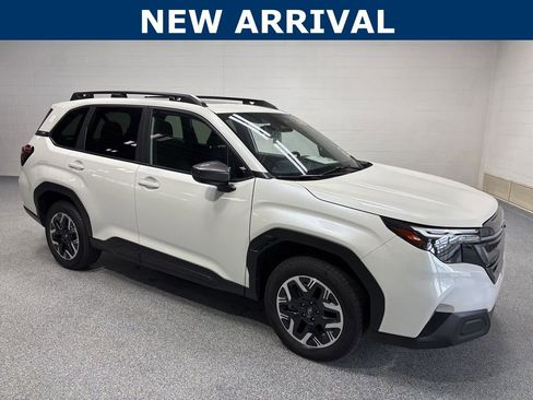 Used 2025 Subaru Forester Premium AWD/4WD image 1