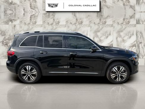 Used 2025 Mercedes-Benz GLB 250 4MATIC image 8